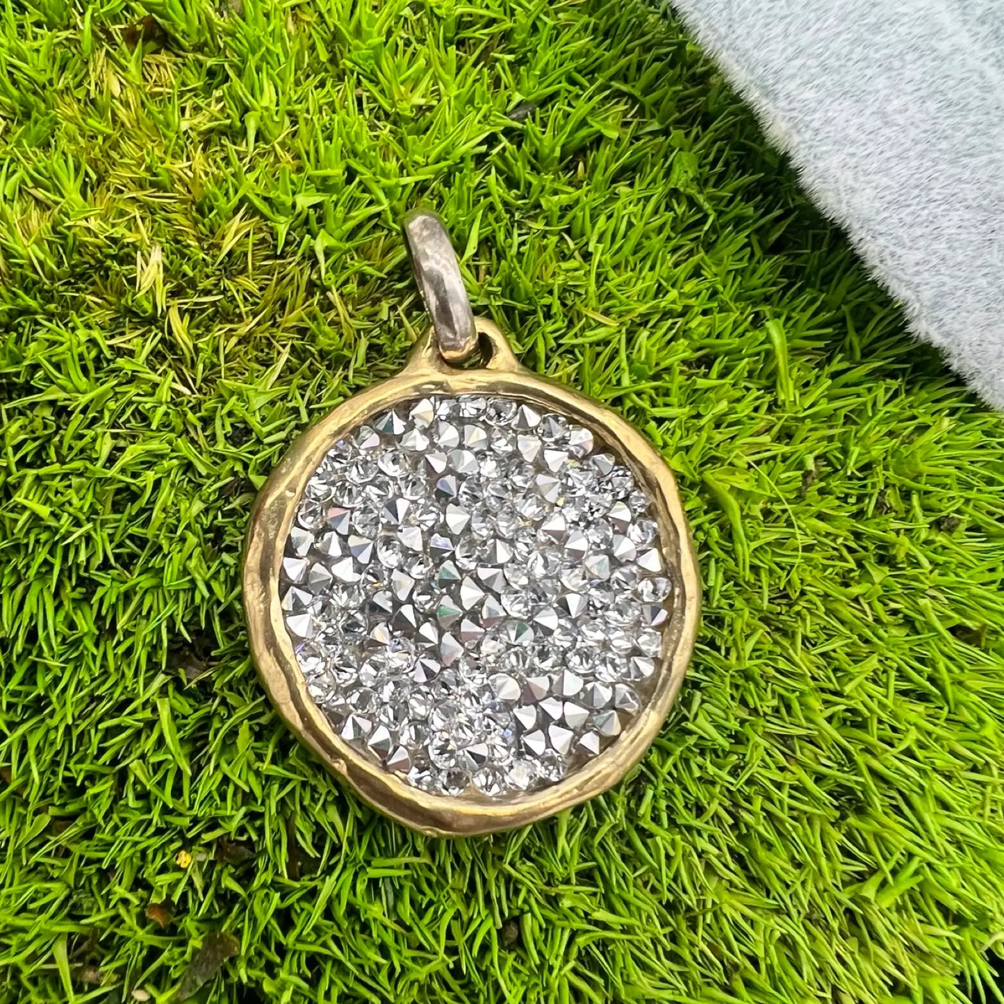 waxing poetic kristal halo pendant