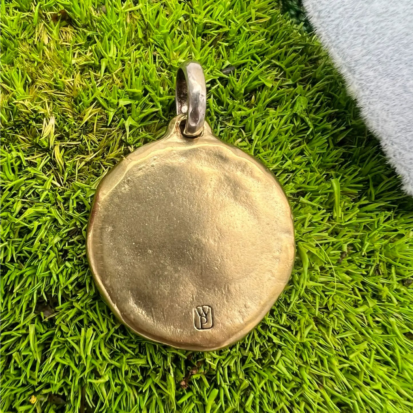 waxing poetic pendant back retired
